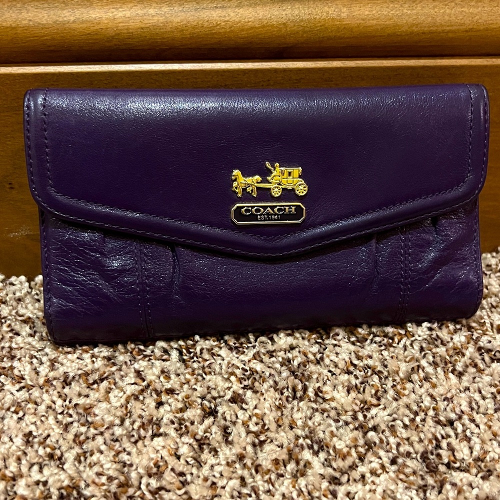 Coach Leather Trifold Snap Wallet